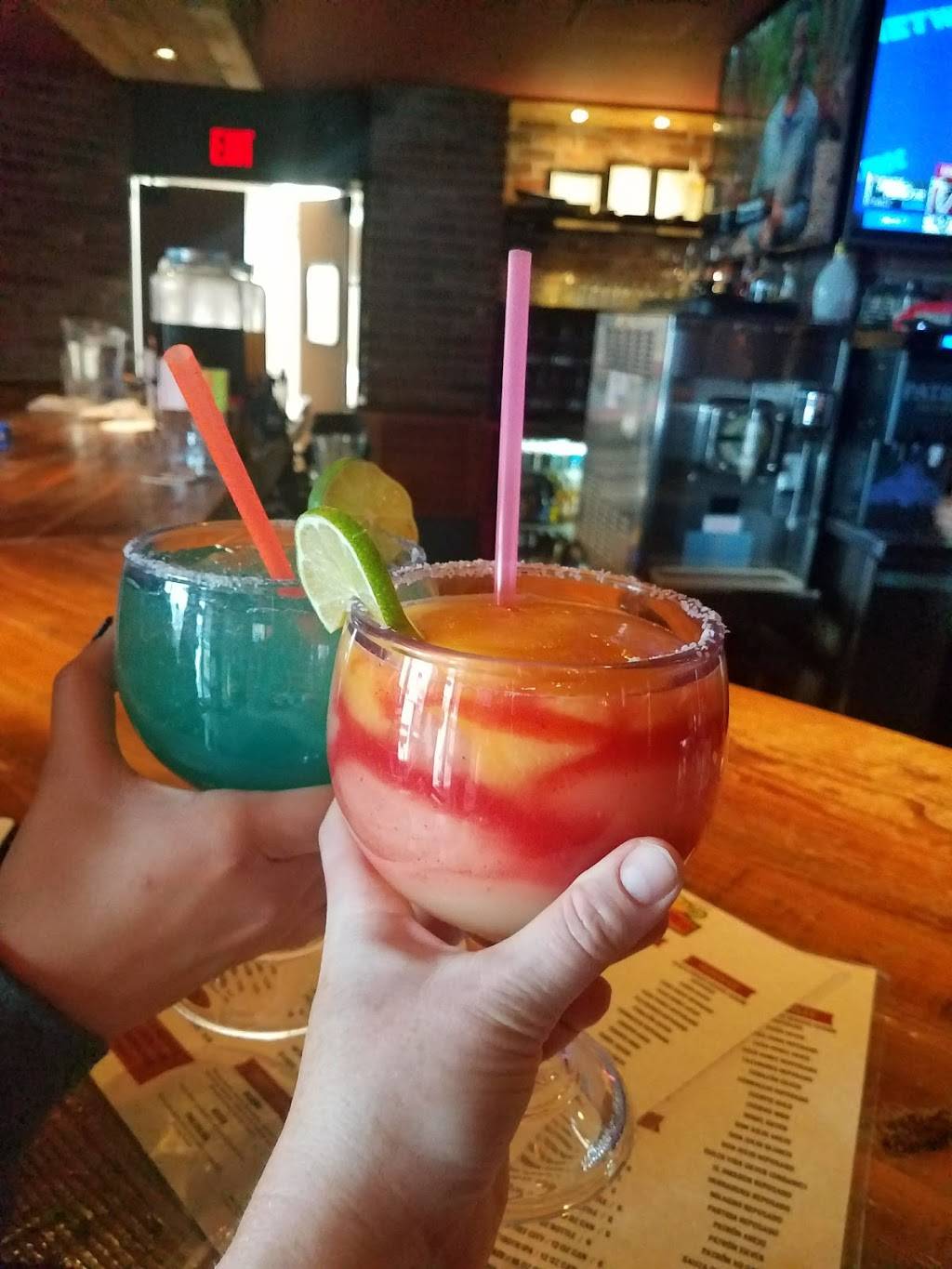 Casa Margarita | restaurant | 580 E Illinois St, Chicago, IL 60611, USA | 3125263411 OR +1 312-526-3411