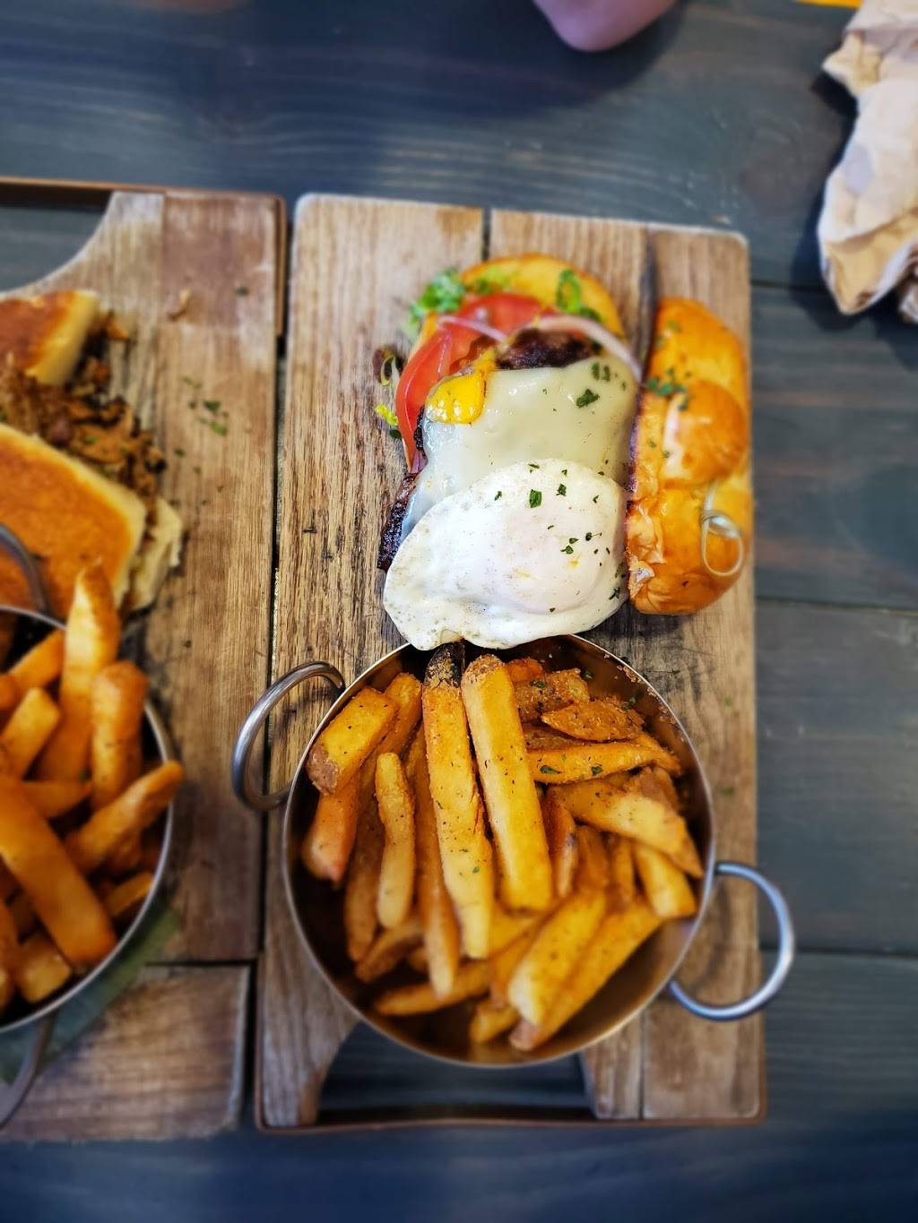 Miss Bs Coconut Club | restaurant | 7154, 3704 Mission Blvd, San Diego, CA 92109, USA | 8583810855 OR +1 858-381-0855