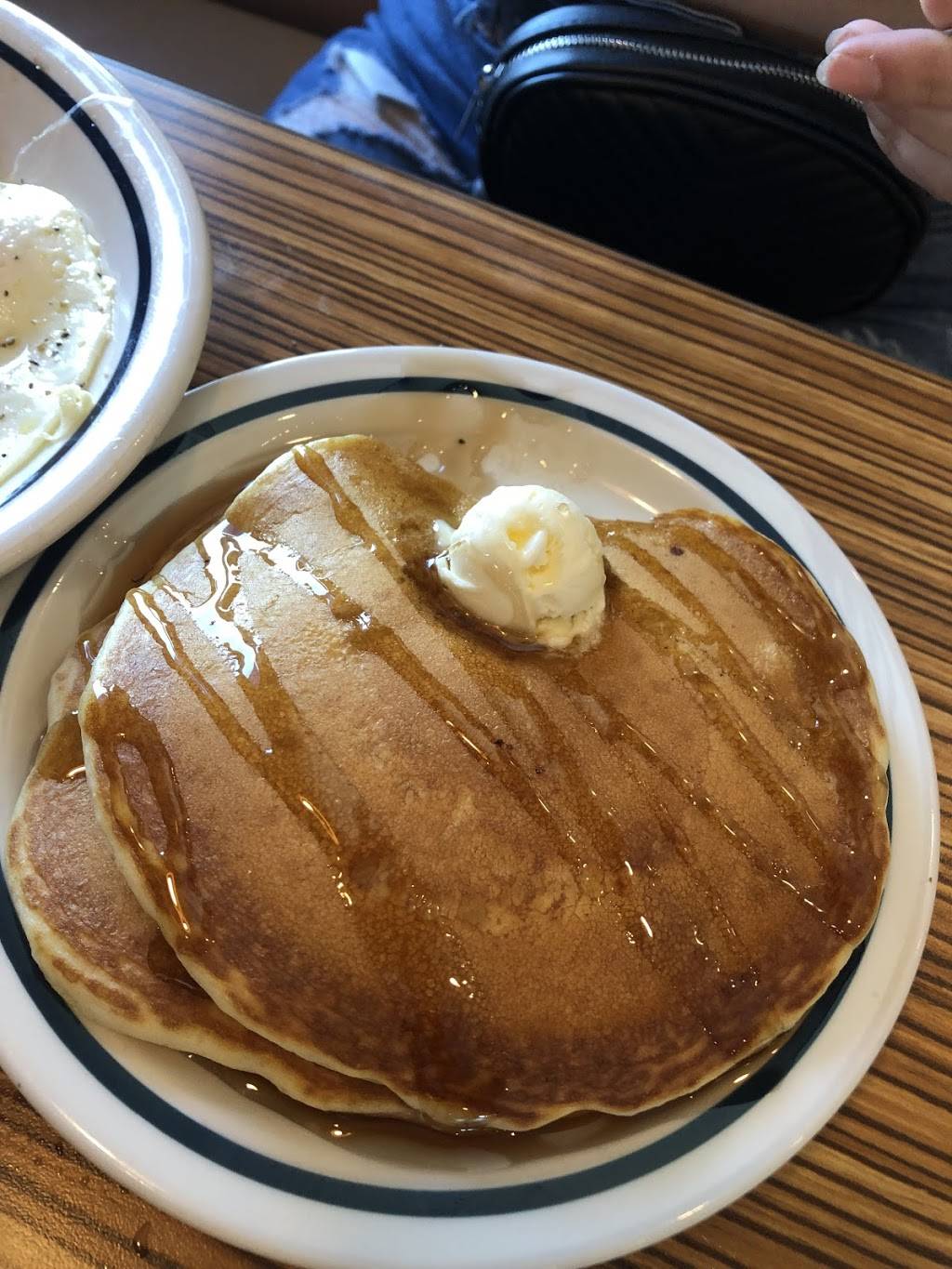 IHOP | restaurant | 520 Pleasant Grove Rd, Mt. Juliet, TN 37122, USA | 6152884388 OR +1 615-288-4388
