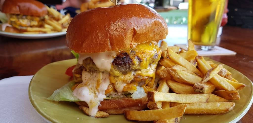 The Venice Beach Bar | restaurant | 323 Ocean Front Walk, Venice, CA 90291, USA | 3103923997 OR +1 310-392-3997