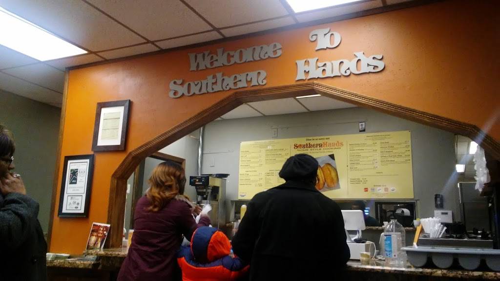 Southern Hands | restaurant | 3624 Austin Peay Hwy, Memphis, TN 38128, USA | 9012072514 OR +1 901-207-2514