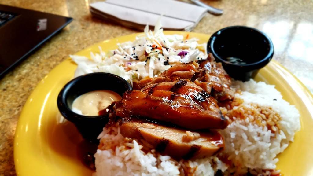 Cafe Yumm! | restaurant | 130 Oakway Center, Eugene, OR 97401, USA | 5414659866 OR +1 541-465-9866