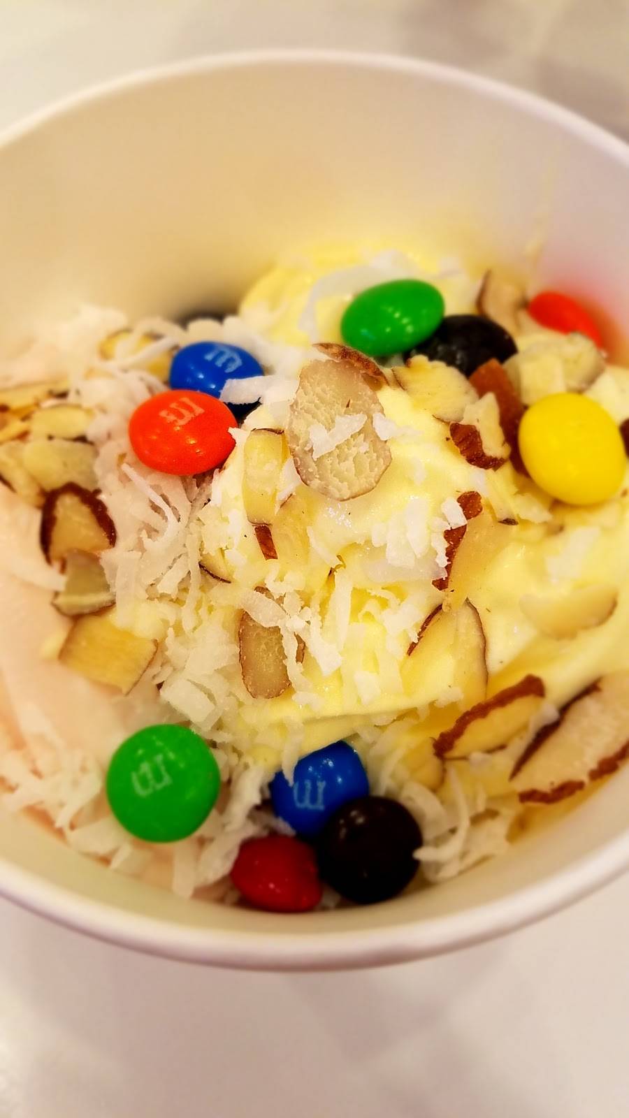 Yopop Frozen Yogurt | meal takeaway | 1129 Weaver Dairy Rd, Chapel Hill, NC 27514, USA | 9195378229 OR +1 919-537-8229