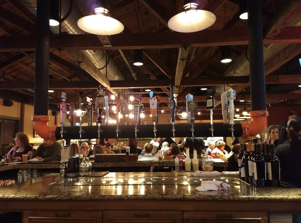 Metro Pub & Grill | restaurant | 17 Wood St, Middletown, DE 19709, USA | 3023763876 OR +1 302-376-3876