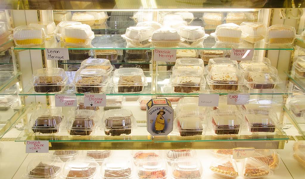 Barbecs Restaurant | restaurant | 8949 Garland Rd, Dallas, TX 75218, USA | 2143215597 OR +1 214-321-5597