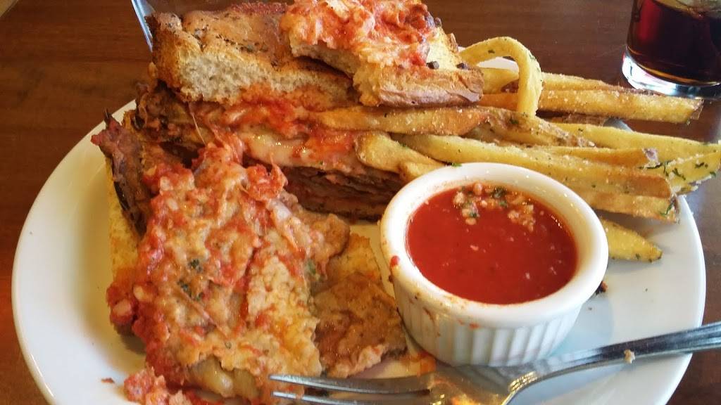 Pinos Place | restaurant | 1400 E Hampden Ave Suite 140, Cherry Hills Village, CO 80113, USA | 3037619917 OR +1 303-761-9917