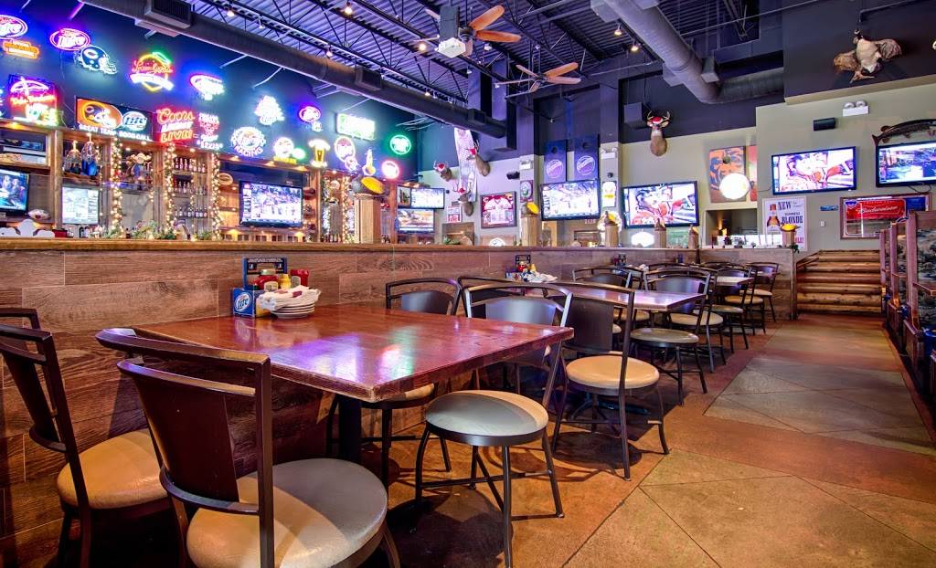 Randall Roadhouse Tavern & Grill | restaurant | 2267 Randall Rd, Carpentersville, IL 60110, USA | 8478363300 OR +1 847-836-3300