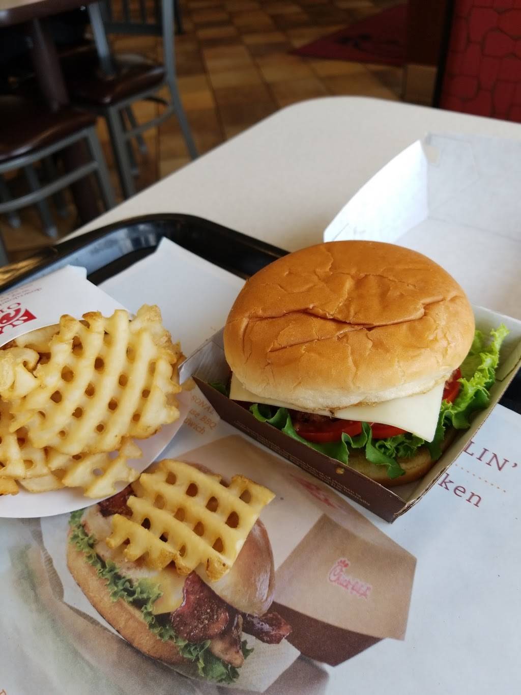 Chick-fil-A | restaurant | 2429 W Wheatland Rd, Dallas, TX 75237, USA | 9722964090 OR +1 972-296-4090