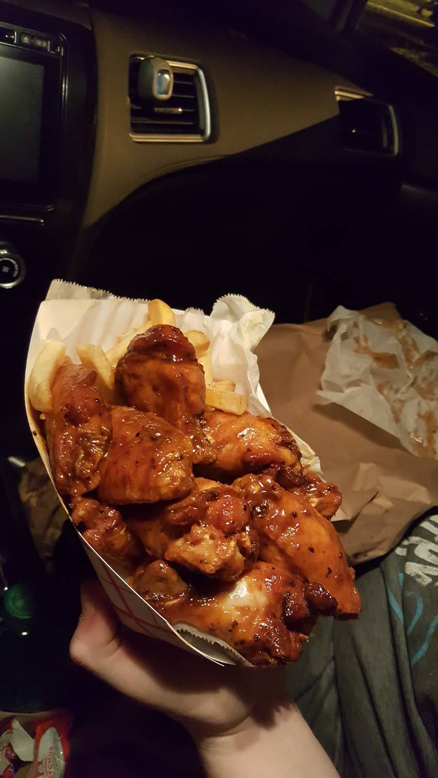 Papa Bears Chicken | restaurant | 1938 E 46th St, Indianapolis, IN 46205, USA | 3172532697 OR +1 317-253-2697