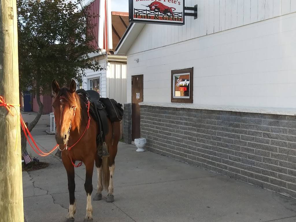 Bullseye Petes Pub & Grub | restaurant | 9 S Main St, Marengo, OH 43334, USA | 5672296074 OR +1 567-229-6074