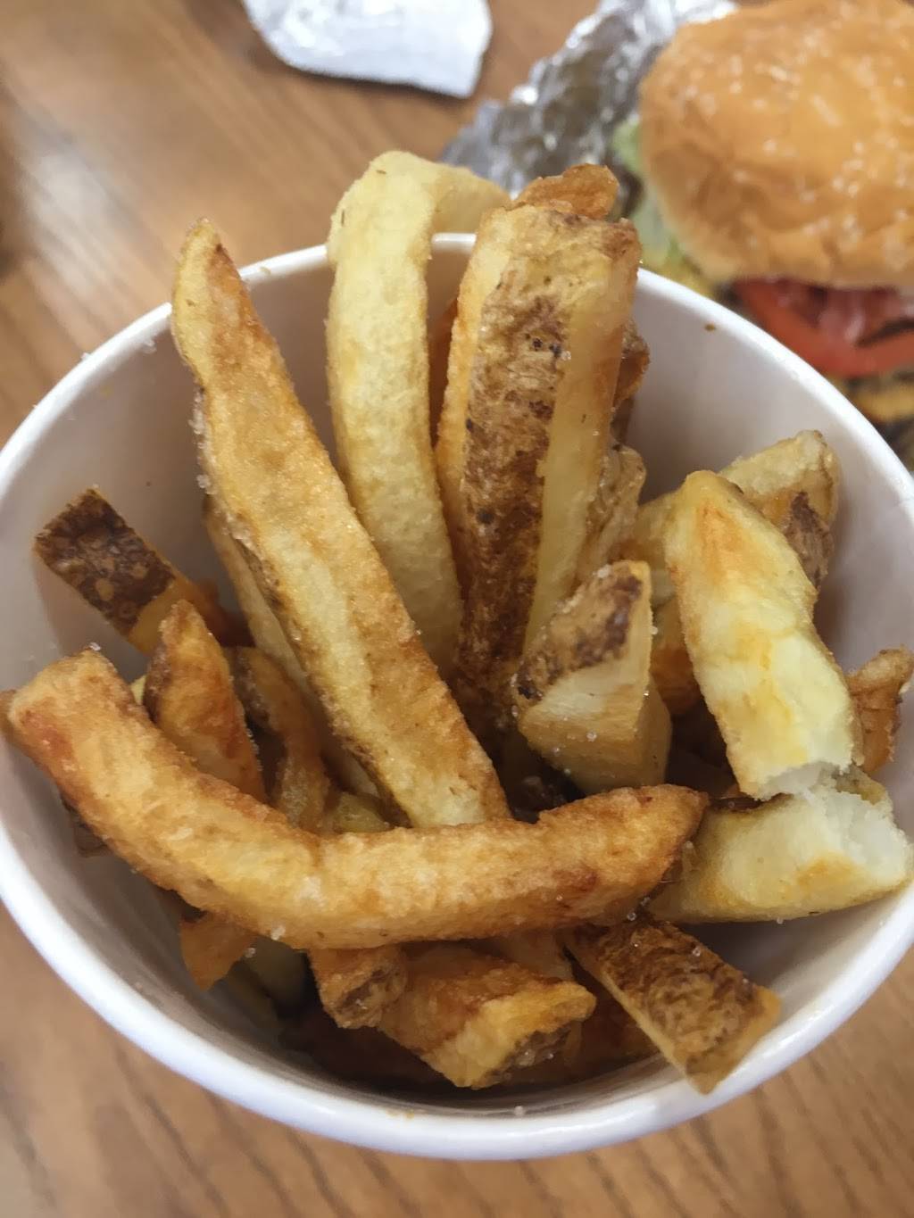 Five Guys | meal takeaway | 455 S 64th St, West Des Moines, IA 50266, USA | 5152074485 OR +1 515-207-4485