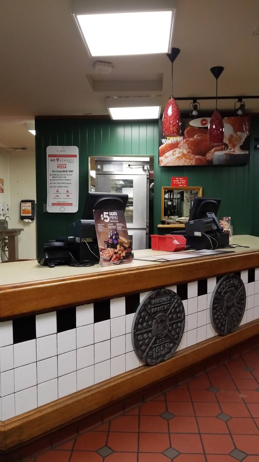 Pizza Hut | restaurant | 13318 New Hampshire Ave, Silver Spring, MD 20904, USA | 3012369100 OR +1 301-236-9100