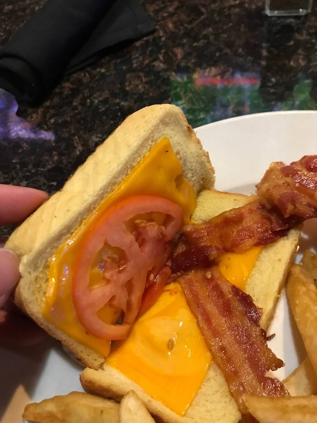 JCs Sports Bar | restaurant | 251 Burnsville Pkwy, Burnsville, MN 55337, USA | 9528086861 OR +1 952-808-6861