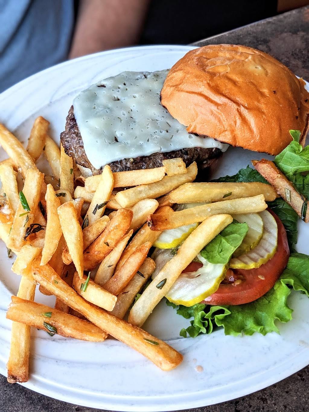 Rio City Cafe | restaurant | 1110 Front St, Sacramento, CA 95814, USA | 9164428226 OR +1 916-442-8226