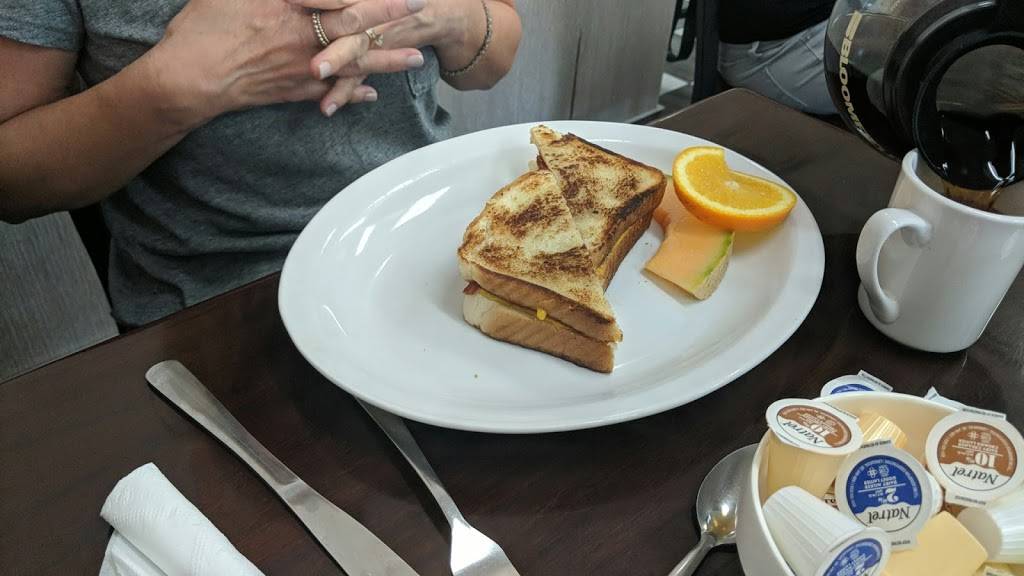 Excellent Grill | restaurant | 17074 Leslie St, Newmarket, ON L3Y 8V8, Canada | 9052354511 OR +1 905-235-4511