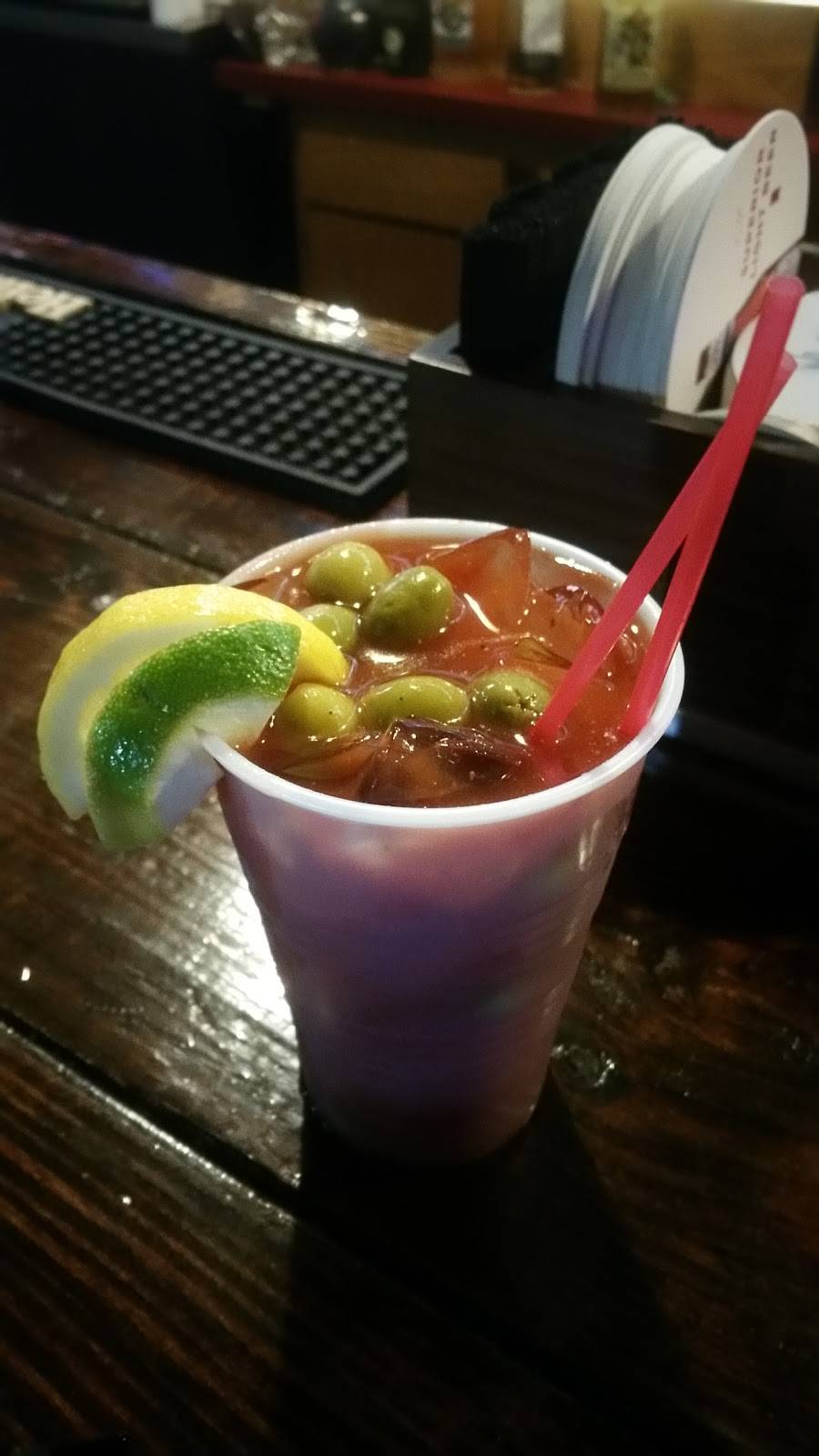 Macs Hideaway | restaurant | 1636 Slate Run Rd AAA, New Albany, IN 47150, USA | 8129454256 OR +1 812-945-4256