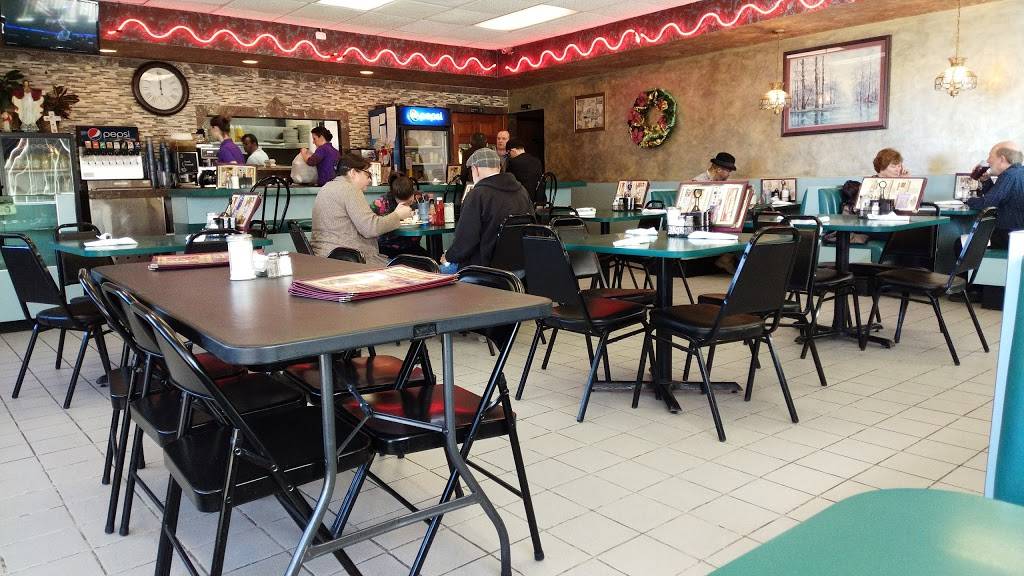 Johns Family Grill Restaurant | restaurant | 304 Cass Ave, Mt Clemens, MI 48043, USA | 5864630033 OR +1 586-463-0033