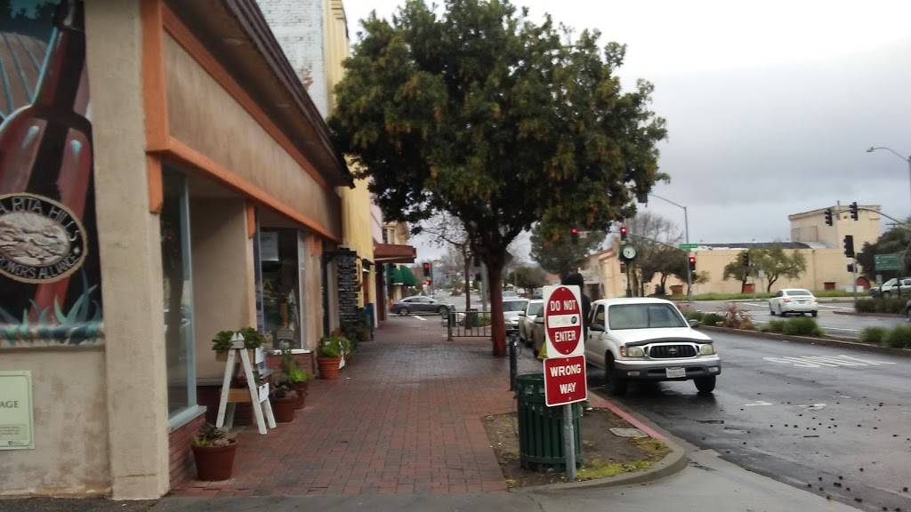 South Side Coffee Co | cafe | 105 S H St, Lompoc, CA 93436, USA | 8057373730 OR +1 805-737-3730