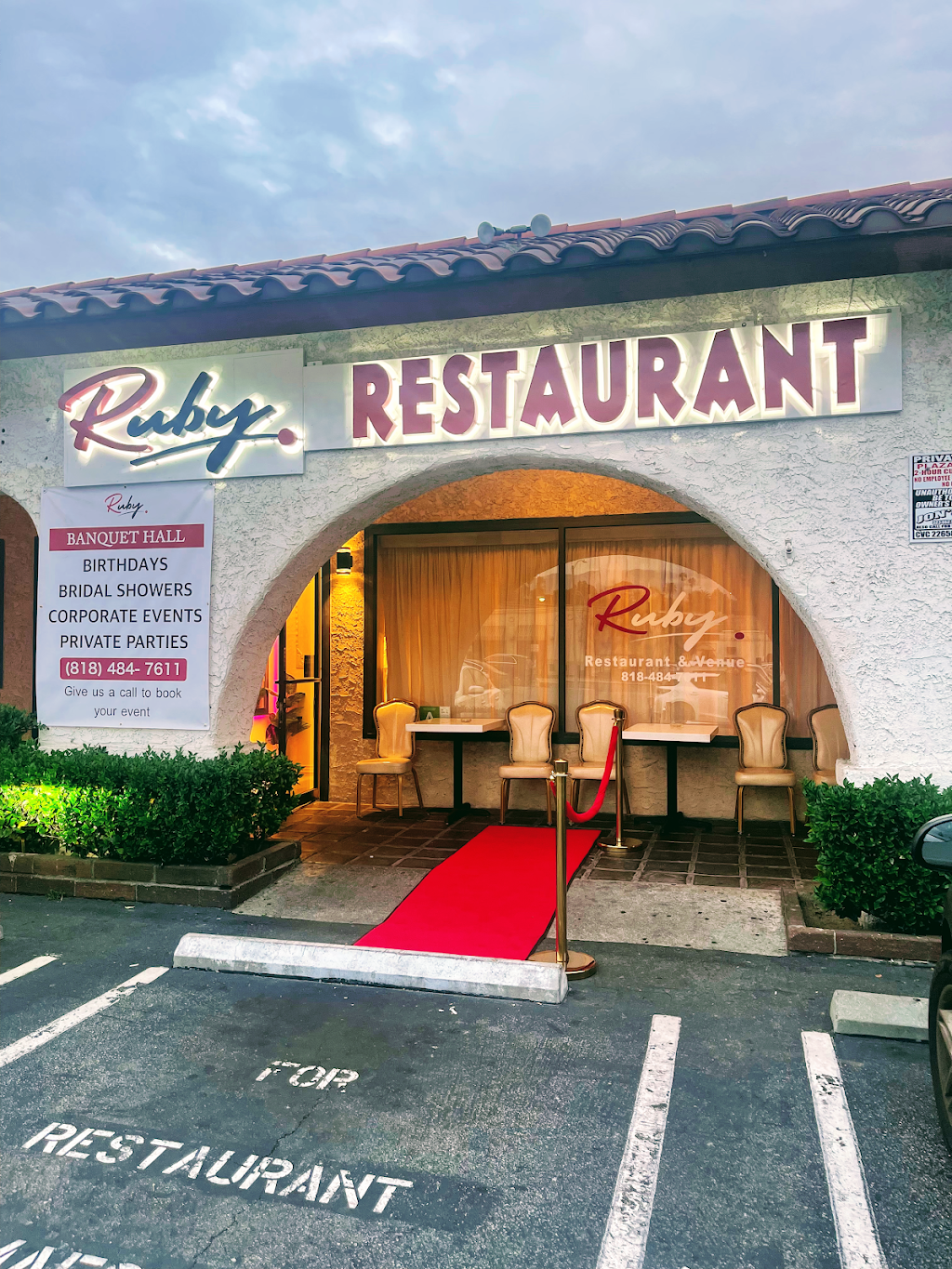 Ruby Banquet Hall | restaurant | 325 N Verdugo Rd, Glendale, CA 91206, USA | 8184847611 OR +1 818-484-7611