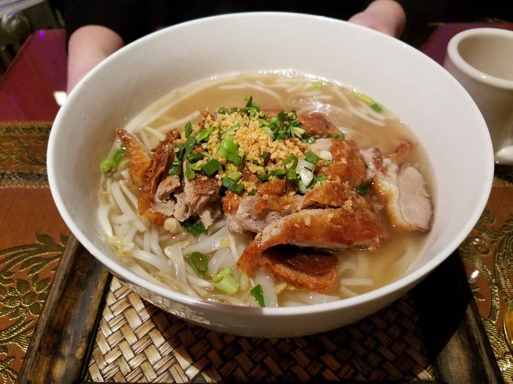 Dusit Thai Cuisine | restaurant | 158 Main St, Newport, VT 05855, USA | 8024879305 OR +1 802-487-9305