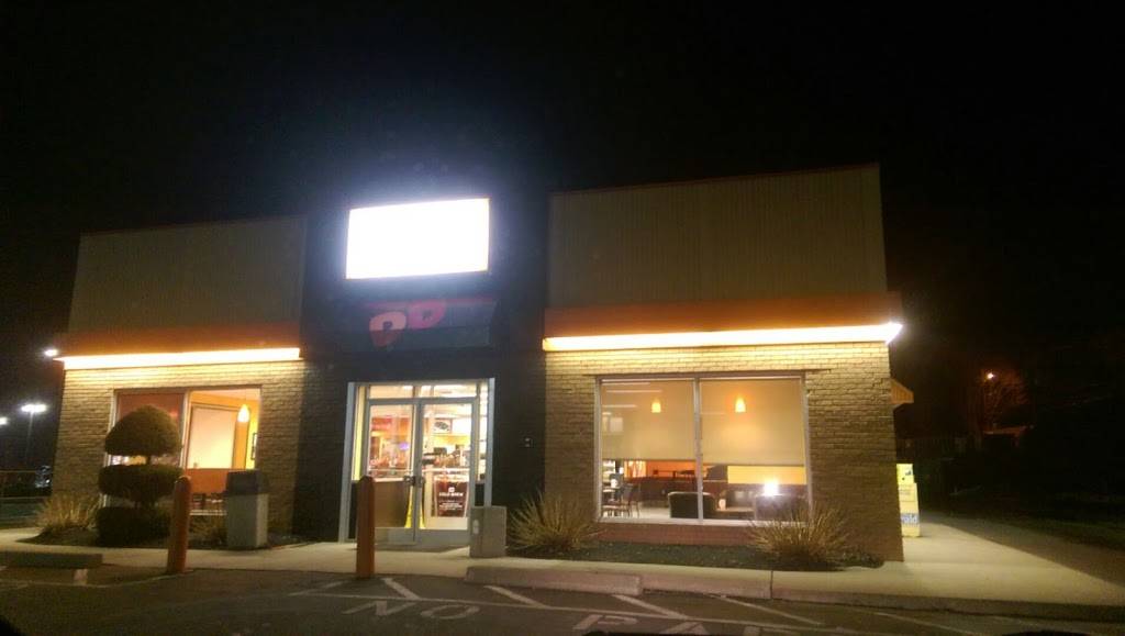 Dunkin | bakery | 421 Quincy Ave, Braintree, MA 02184, USA | 7818488739 OR +1 781-848-8739
