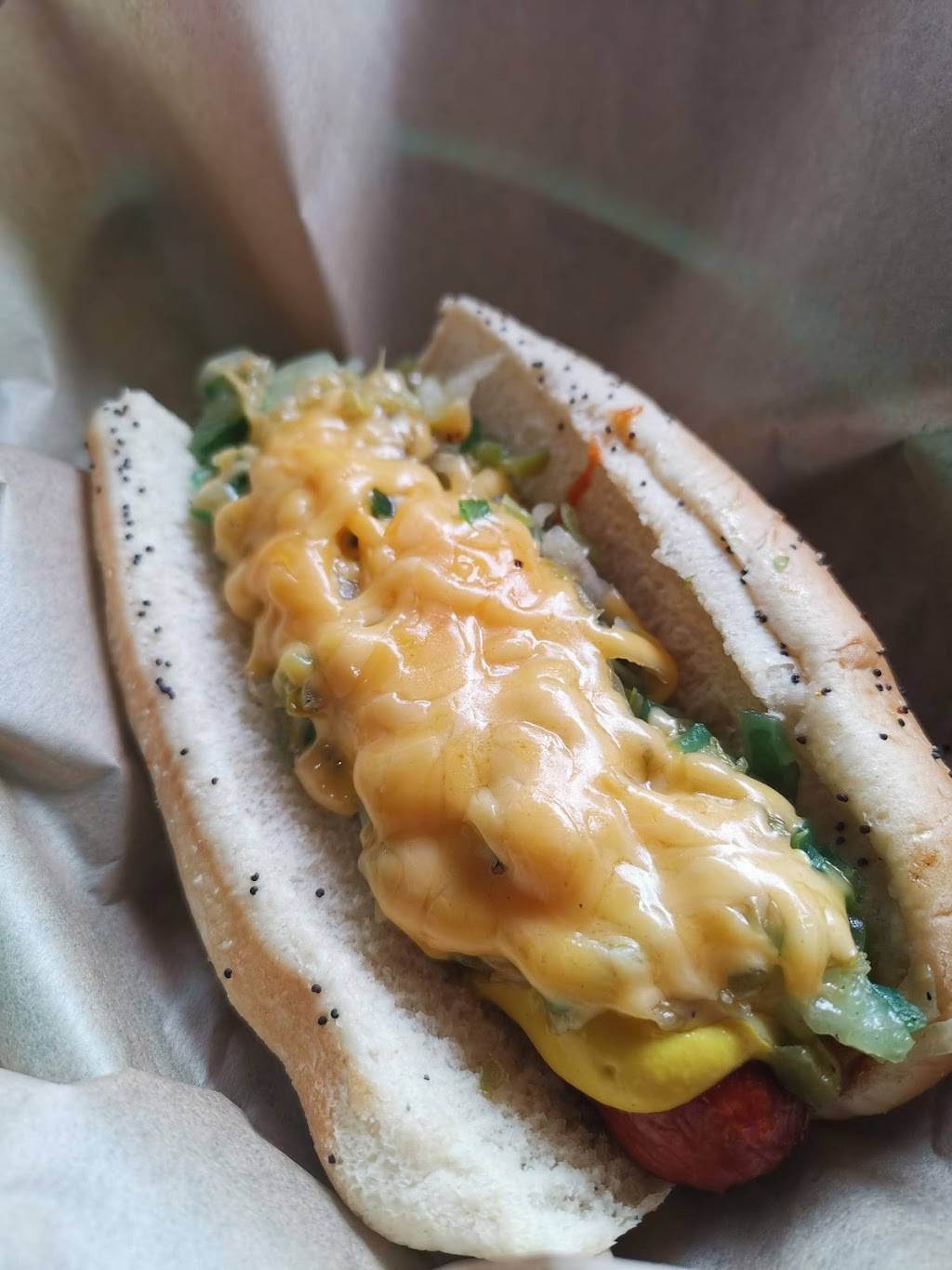 Fraser Valley Hot Dog | restaurant | 78927 US-40, Winter Park, CO 80482, USA | 9707261021 OR +1 970-726-1021