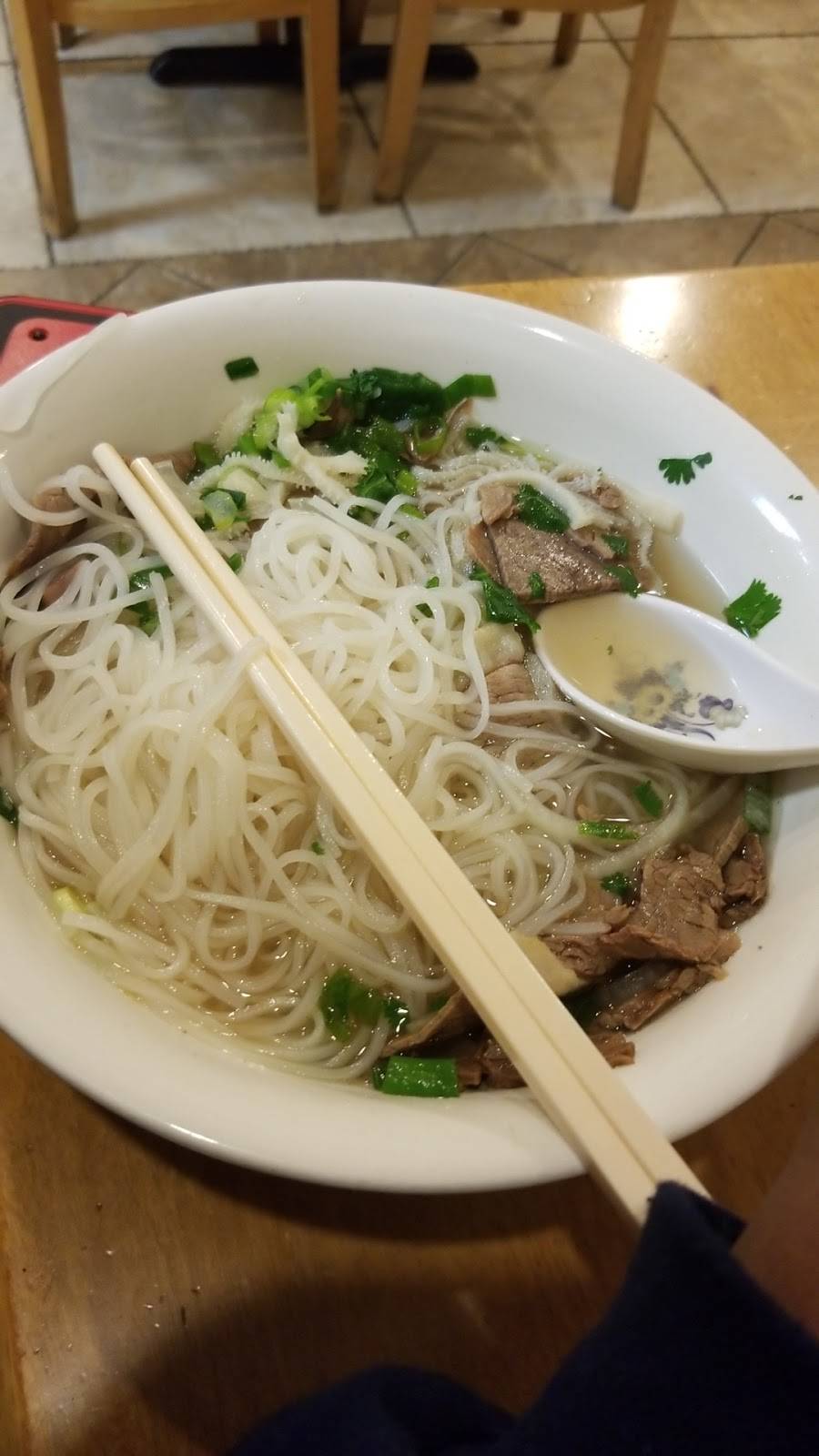 Pho Golden Star | restaurant | 3537 S Jefferson St, Falls Church, VA 22041, USA | 7035757871 OR +1 703-575-7871