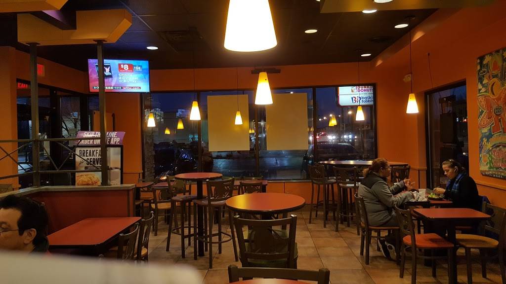 Taco Bell | meal takeaway | 7535 N Harlem Ave, Niles, IL 60714, USA | 8476471809 OR +1 847-647-1809