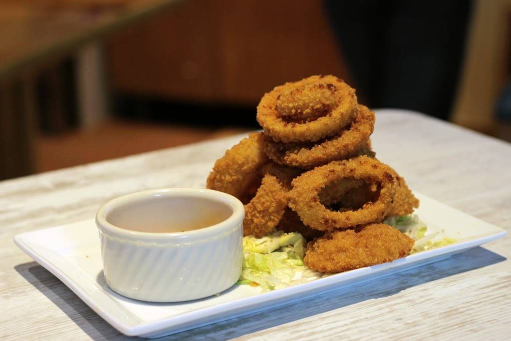 Castaways Sports Bar & Grill | restaurant | 504 N Alafaya Trail Suite 102, Orlando, FL 32828, USA | 4073775895 OR +1 407-377-5895