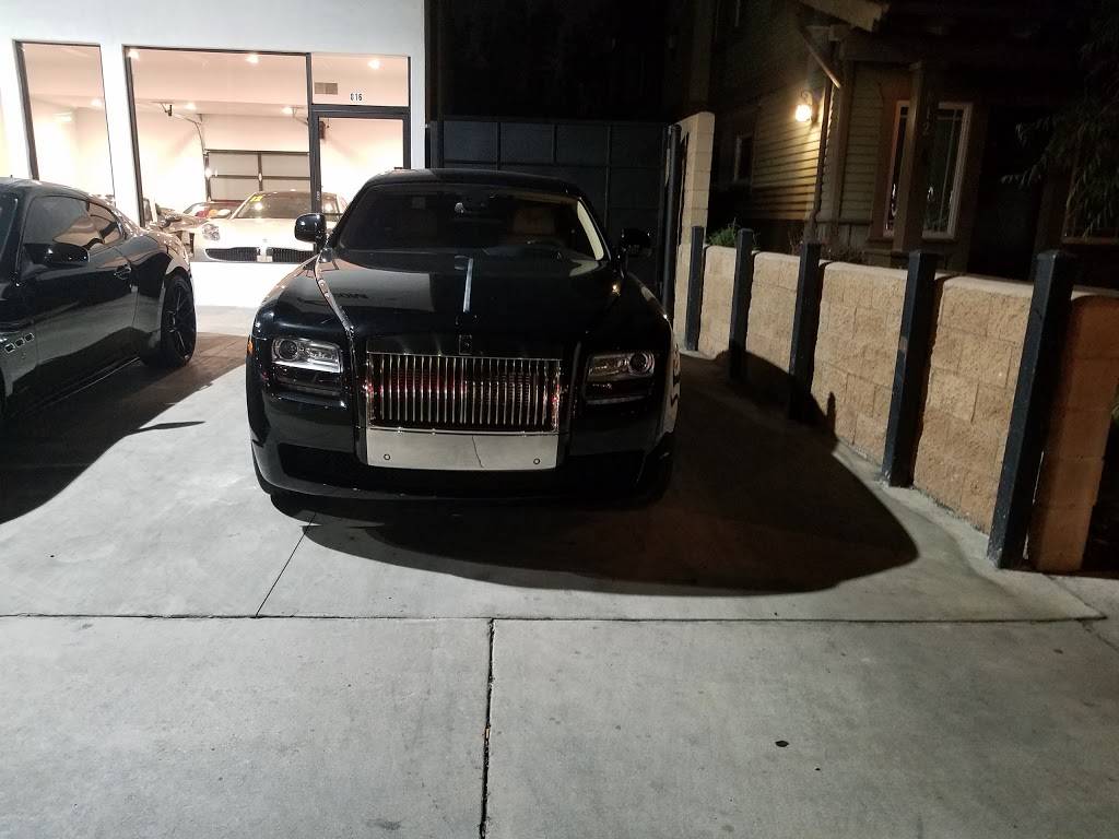 Carls Jr / Green Burrito | restaurant | 701 N Pacific Coast Hwy, Redondo Beach, CA 90277, USA | 3103793331 OR +1 310-379-3331