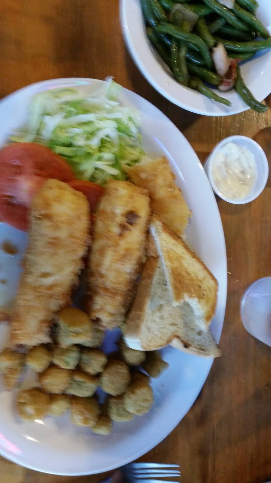 The Longhorn Cafe | restaurant | 1667 TX-46, New Braunfels, TX 78132, USA | 8303875094 OR +1 830-387-5094