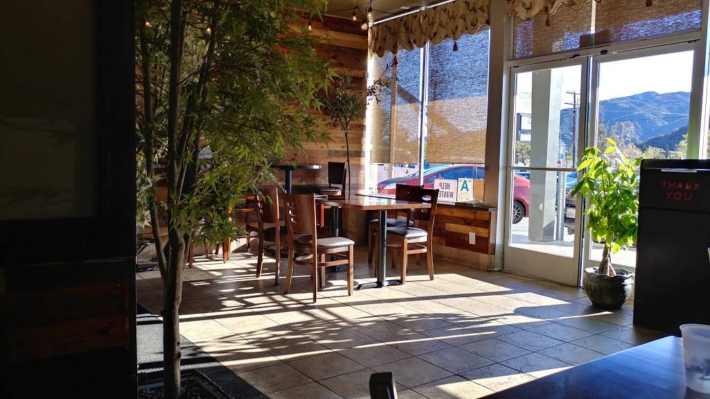 Corner Grill | restaurant | 6585 Foothill Blvd, Tujunga, CA 91042, USA | 8182739332 OR +1 818-273-9332