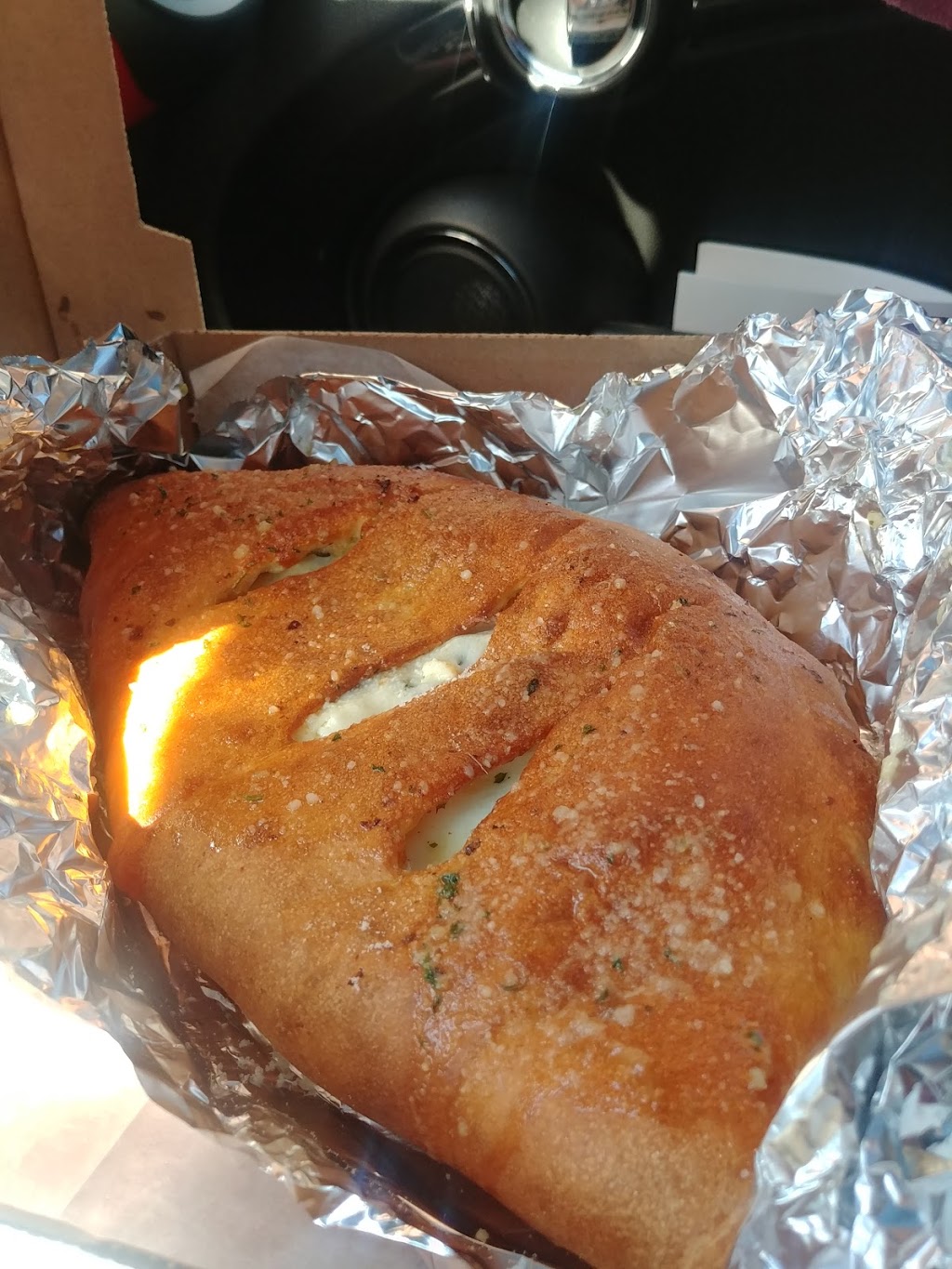 Mia Pizza Wings & Gyro | restaurant | 4901 Baum Blvd, Pittsburgh, PA 15213, USA | 4123252775 OR +1 412-325-2775