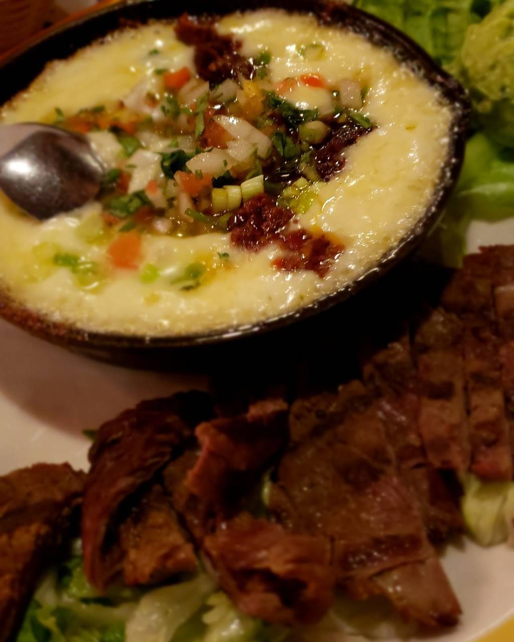 La Cocina Bar & Grill | restaurant | 28022 Seco Canyon Rd, Santa Clarita, CA 91390, USA | 6612974546 OR +1 661-297-4546