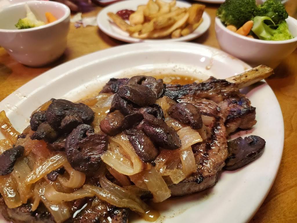 Texas Roadhouse | restaurant | 2526 N Greenwich Rd, Wichita, KS 67226, USA | 3166341106 OR +1 316-634-1106