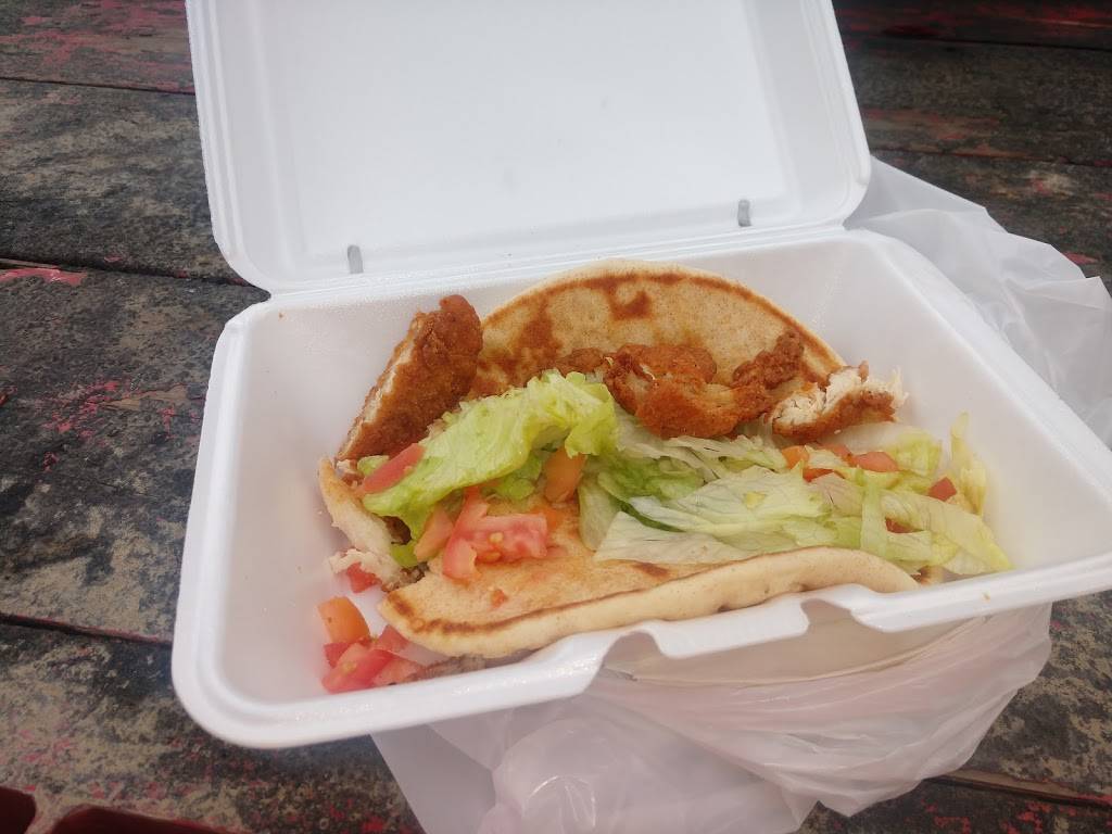 Grandy’s Coney Island | restaurant | 19833 W 7 Mile Rd, Detroit, MI 48219, USA | 3136943949 OR +1 313-694-3949