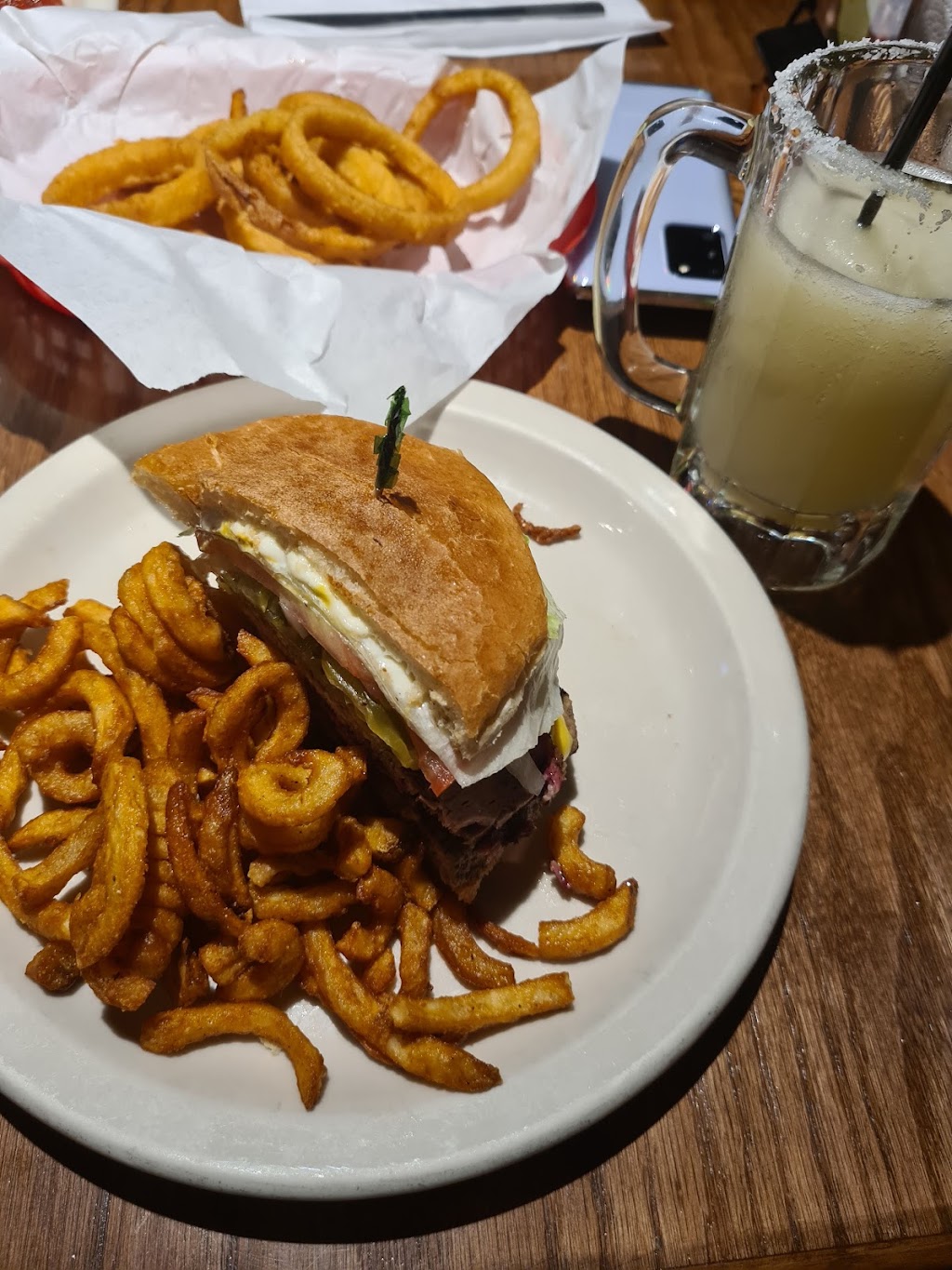 Splendora Cafe & BBQ | cafe | 23085 Speed St, New Caney, TX 77357, USA | 2816891650 OR +1 281-689-1650