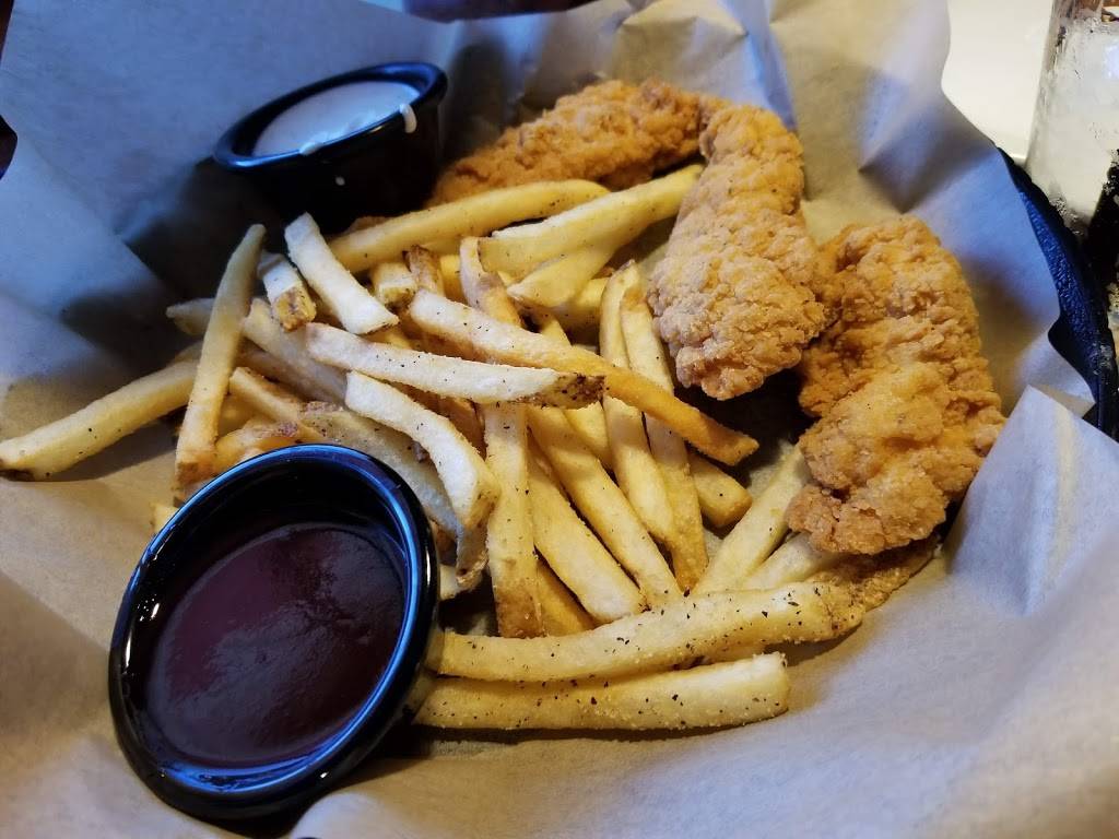 TGI Fridays | restaurant | 2795 Cabot Dr, Corona, CA 92883, USA | 9512778225 OR +1 951-277-8225