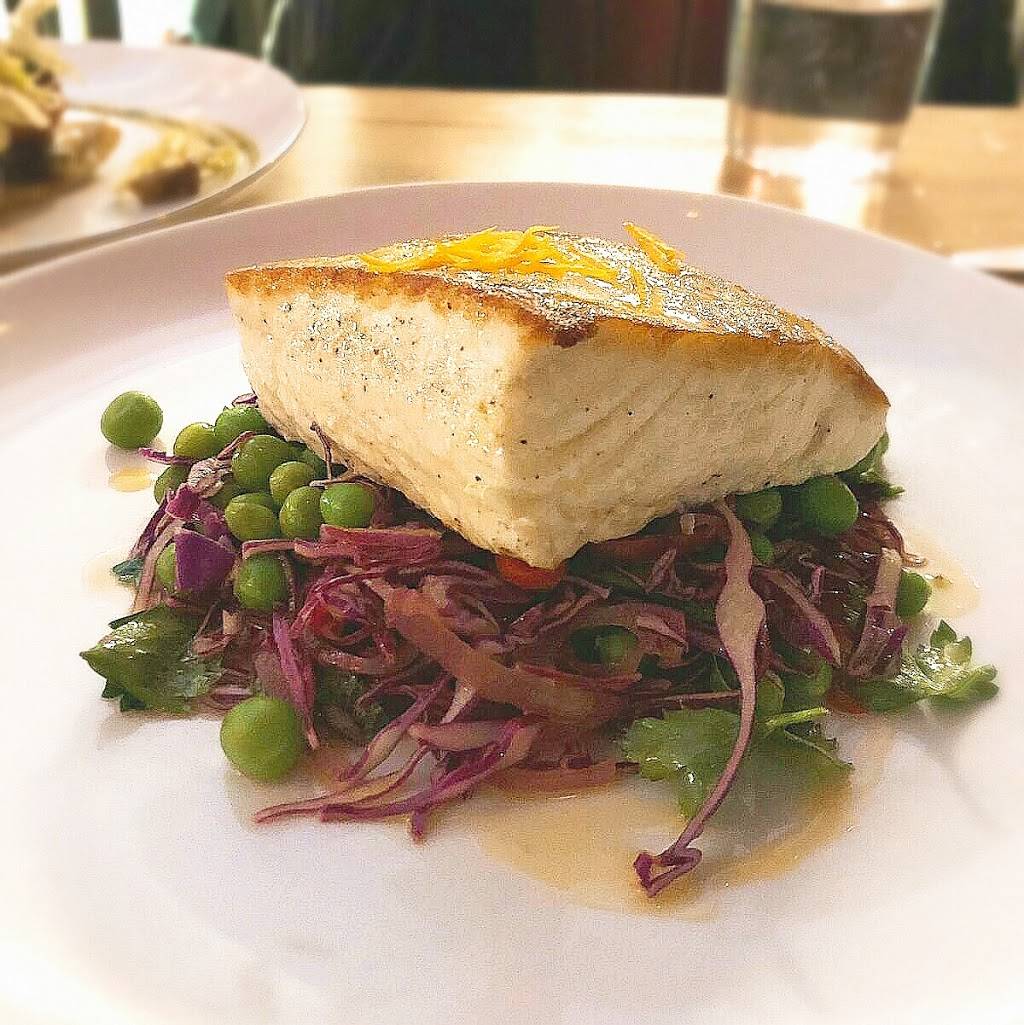 Select Oyster Bar | restaurant | 50 Gloucester St, Boston, MA 02115, USA | 8572398064 OR +1 857-239-8064