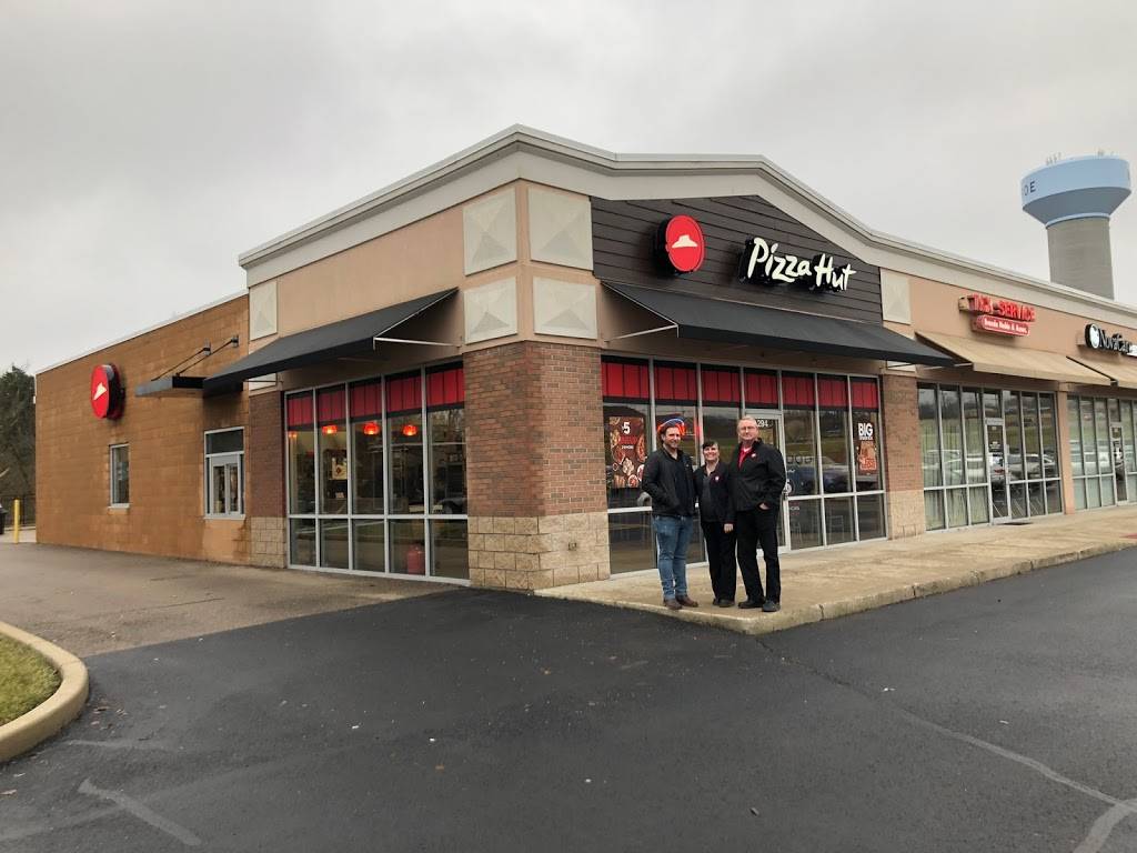 Pizza Hut | restaurant | 2 East Ave, Monroe, OH 45050, USA | 5135395281 OR +1 513-539-5281