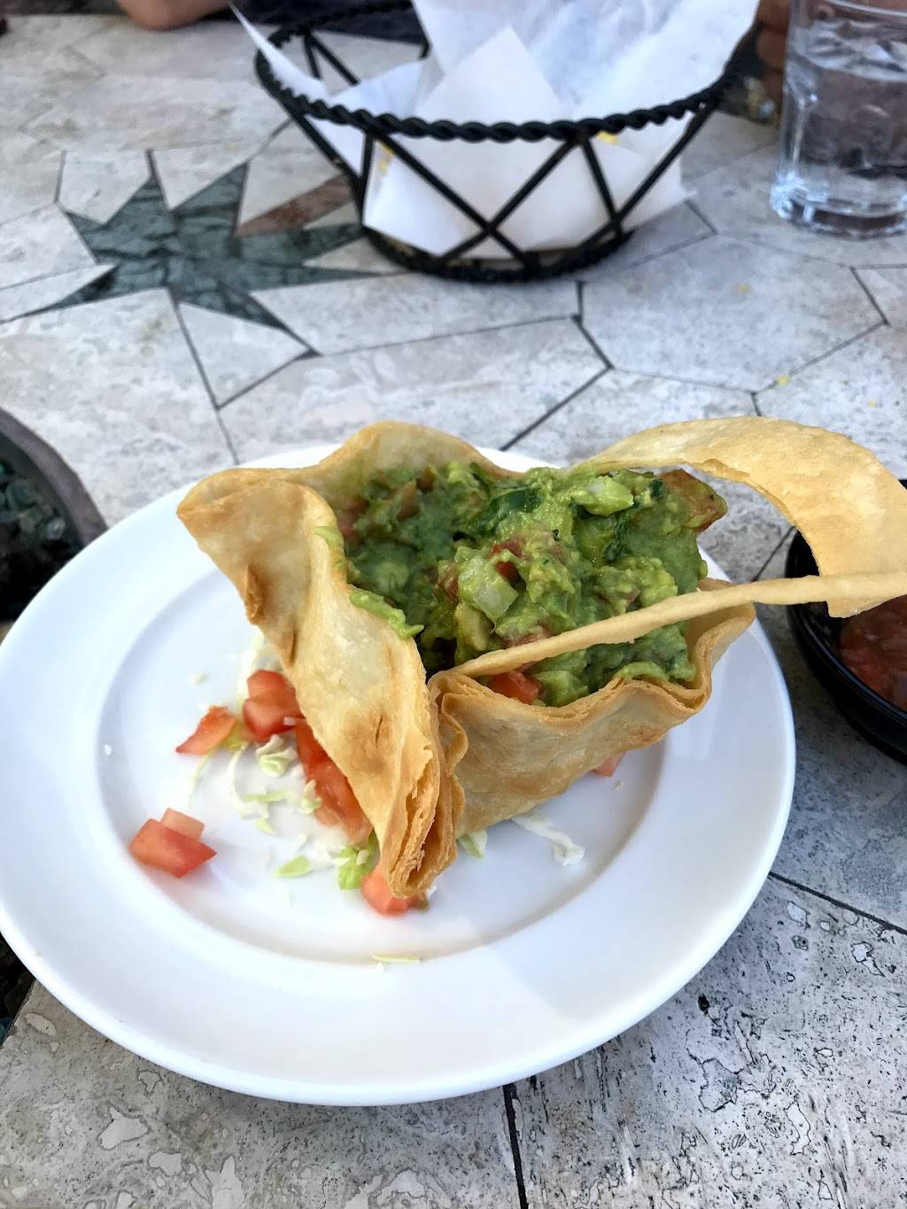 Plaza Linda Restaurant | restaurant | 27 E Carmel Valley Rd, Carmel Valley, CA 93924, USA | 8316594229 OR +1 831-659-4229