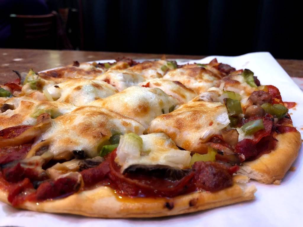 Mamas Pizza | restaurant | 961 Rice St, St Paul, MN 55117, USA | 6514892005 OR +1 651-489-2005