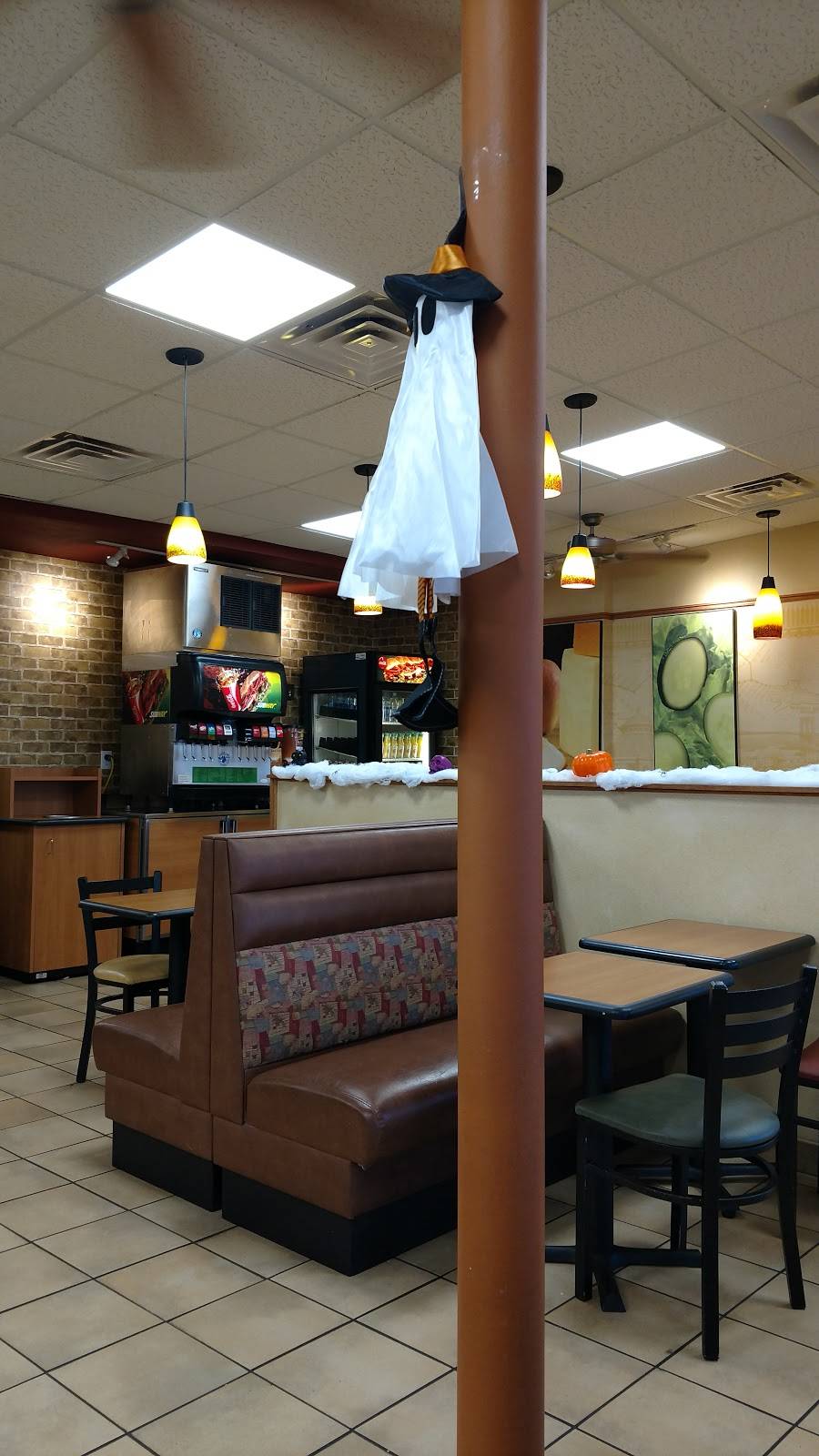 Subway | restaurant | 106 Sunland Park Dr A, El Paso, TX 79912, USA | 9158420070 OR +1 915-842-0070