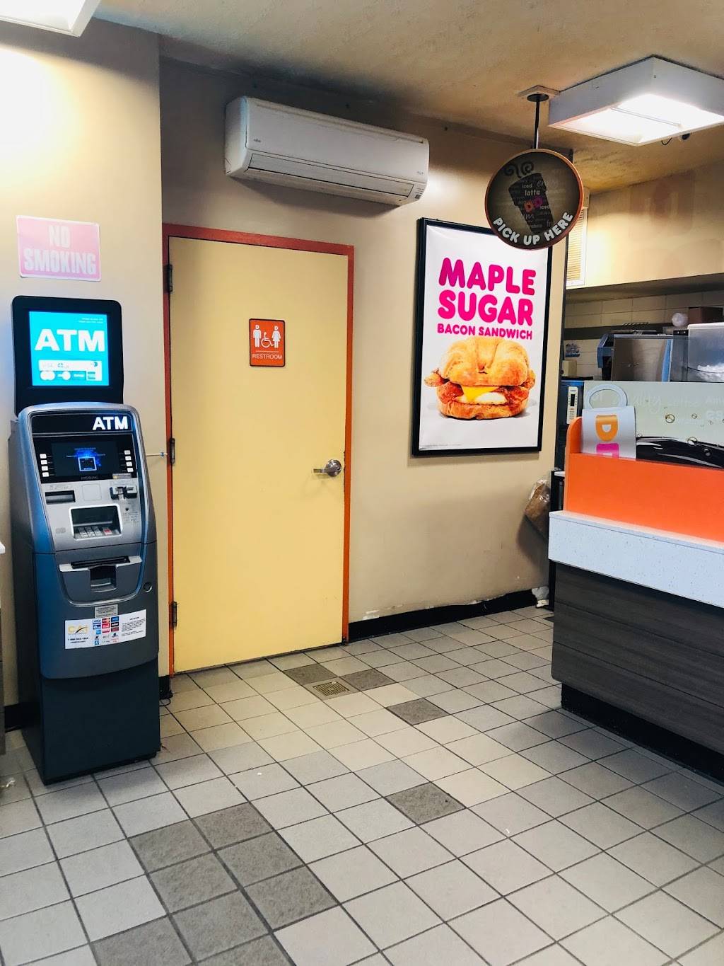 Dunkin | bakery | Gulf Gas Station, 10801 Grand Central Pkwy, East Elmhurst, NY 11369, USA | 7184781926 OR +1 718-478-1926
