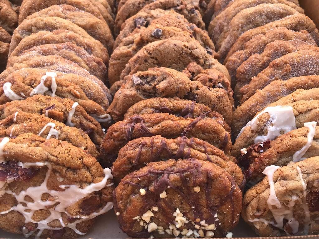 Chunk-N-Chip Ice Cream | bakery | 116 E Maple Ave, Orange, CA 92866, USA | 7144506800 OR +1 714-450-6800