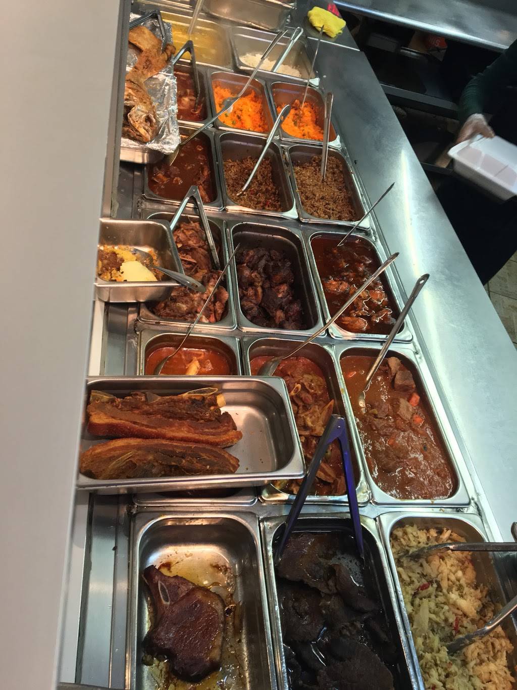 El Sitio | restaurant | 321 6th Ave, Paterson, NJ 07524, USA | 9737824240 OR +1 973-782-4240