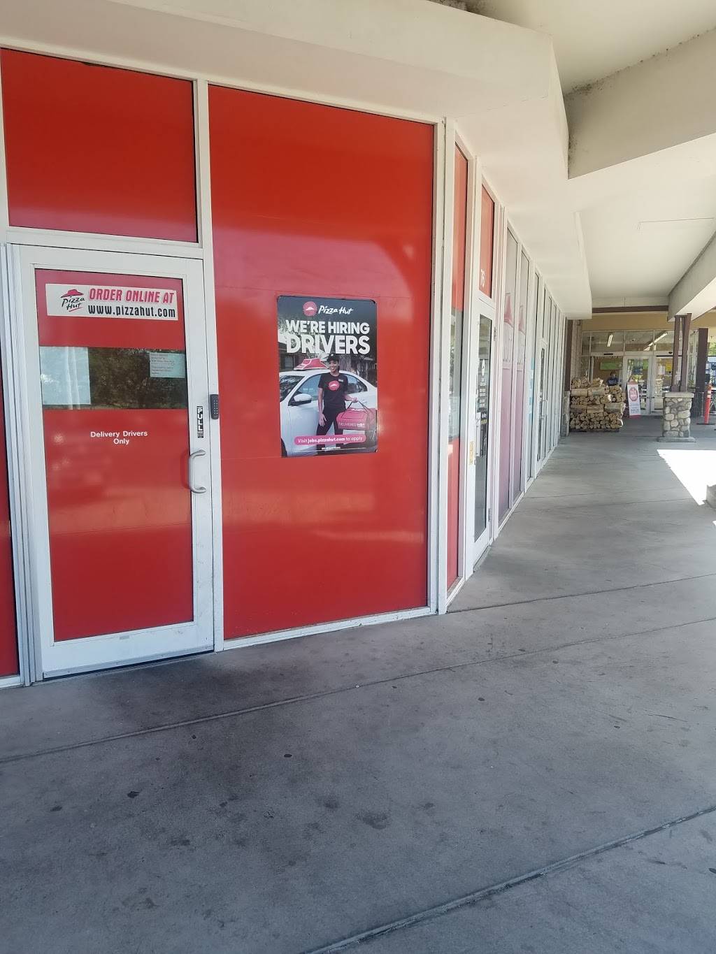 Pizza Hut | meal takeaway | 76 N 100 E, American Fork, UT 84003, USA | 8017569696 OR +1 801-756-9696
