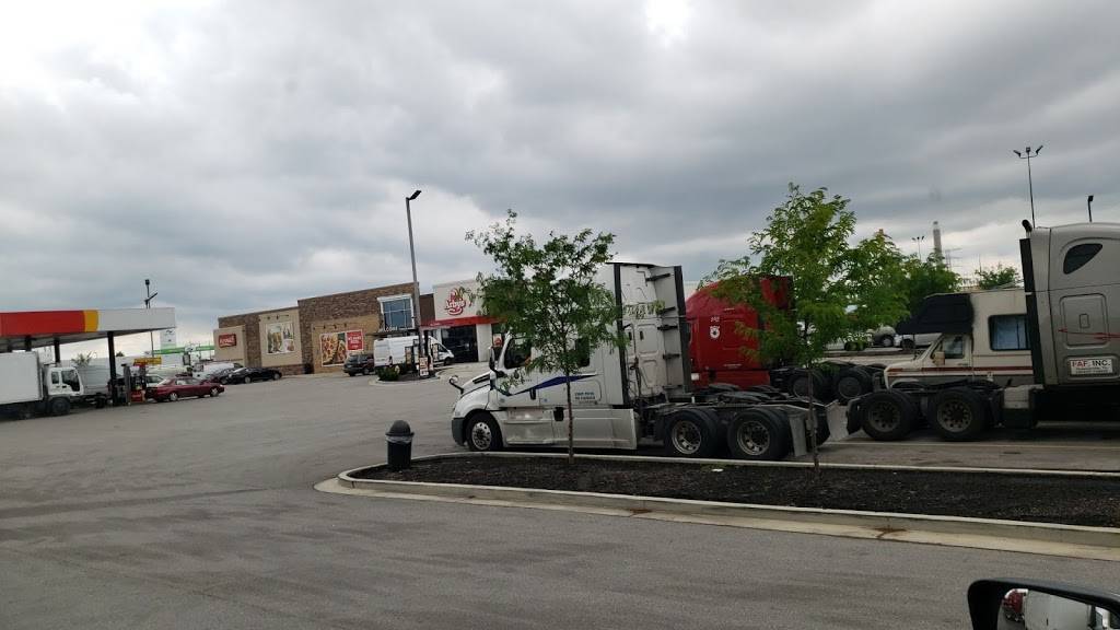 Flying J Travel Center | restaurant | 1720 W Thompson Rd, Indianapolis, IN 46217, USA | 3177835543 OR +1 317-783-5543