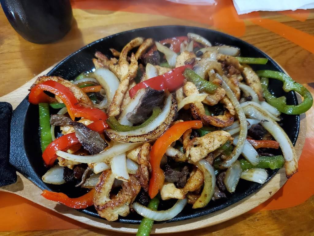 I Heart Tacos | restaurant | 309 Oak St, Eastman, GA 31023, USA | 4785593200 OR +1 478-559-3200