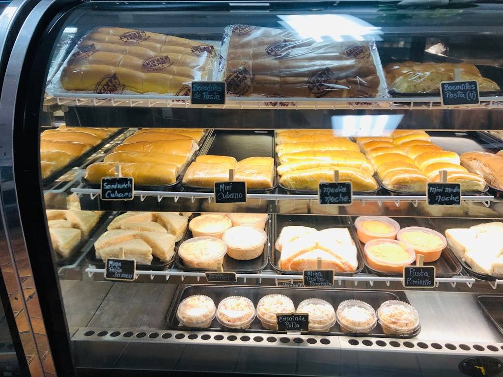 Ricky Bakery #3 -Sunset Dr. | bakery | 7388 SW 117th Ave, Miami, FL 33183, USA | 3054031828 OR +1 305-403-1828
